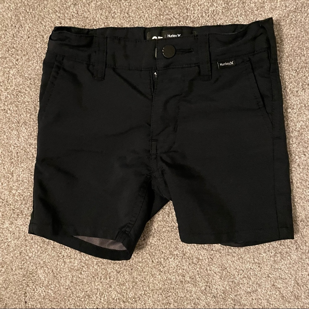 Hurley 2T shorts
